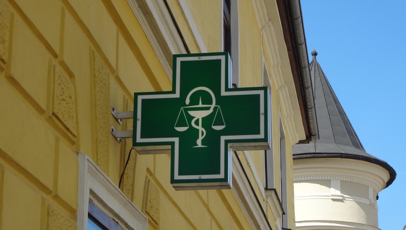 pharmacie-ROQUEBRUNE CAP MARTIN-min_logo-pharmacy-3215049